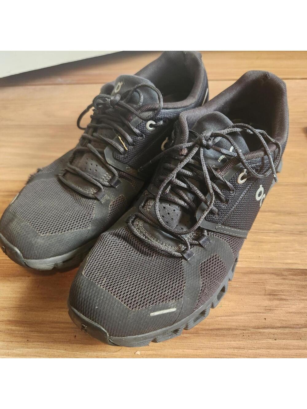 On Cloud Women's Running Black Athletic Shoes